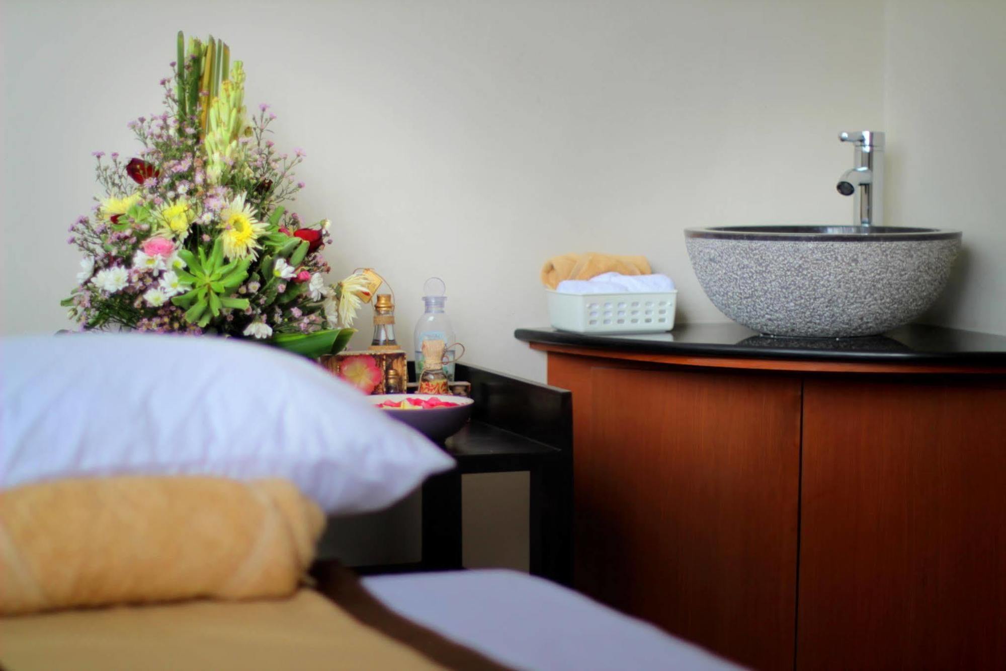 Sand Beach Luxury Living Kuta Lombok Eksteriør billede
